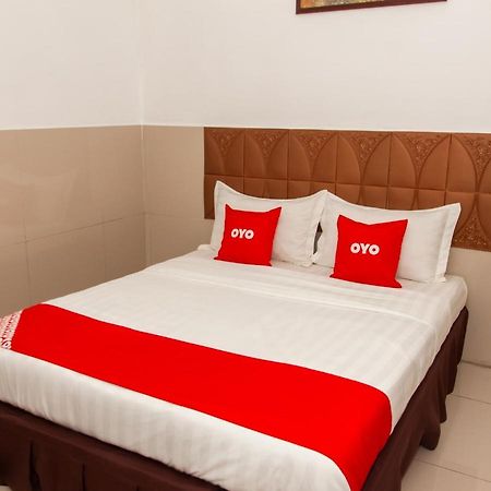 Oyo 89851 Leila Hotel Sandakan Luaran gambar