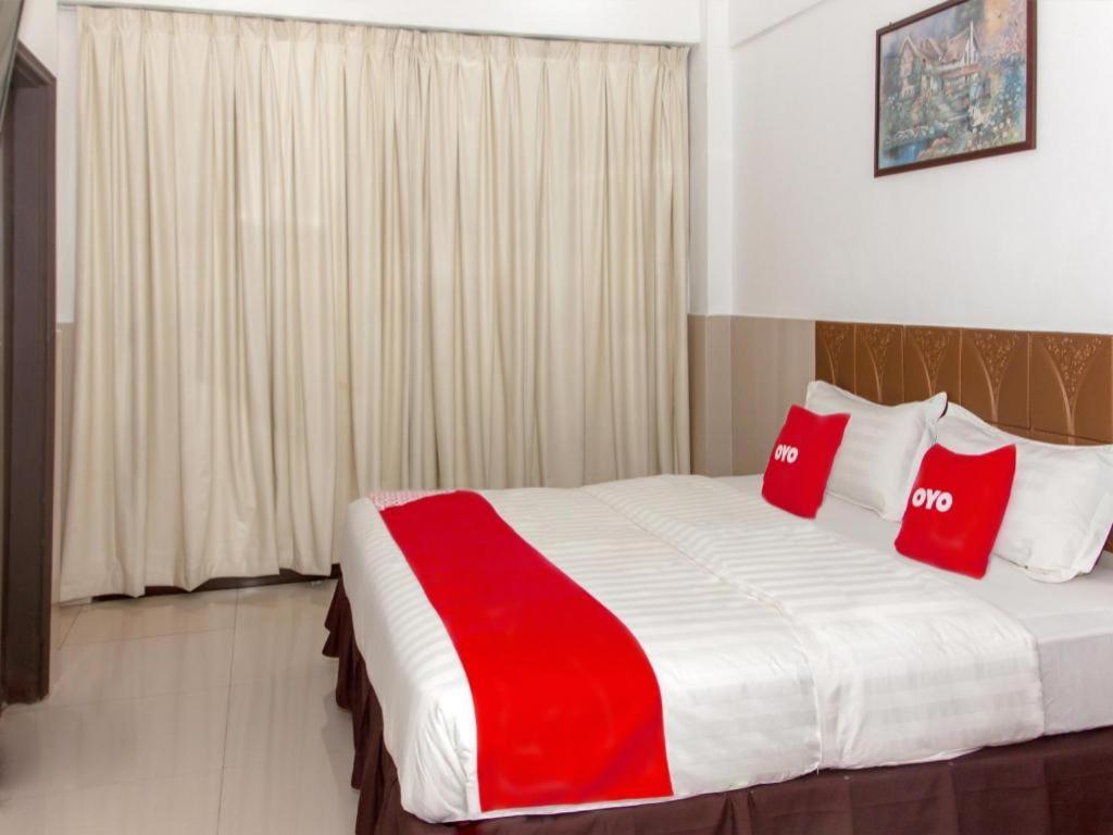 Oyo 89851 Leila Hotel Sandakan Luaran gambar